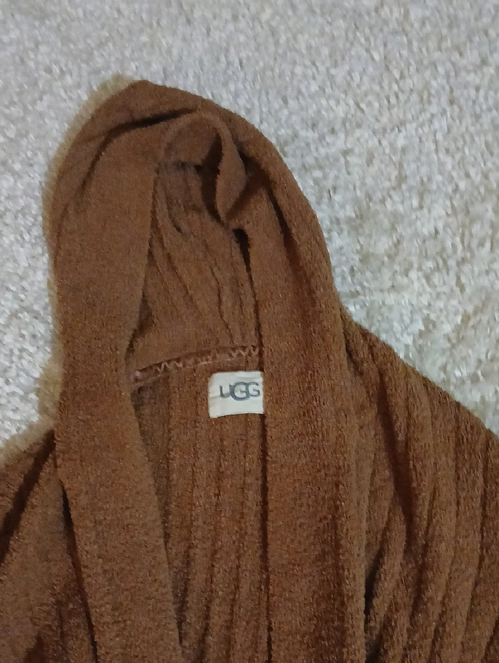 UGG LOUNGE SET (PLEASE READ DESCRIPTION) - Picture 3 of 9